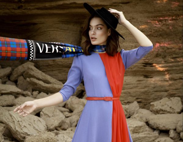 כבוד למגזר: ווג בריטניה כותב על מותג אופנה צנועה