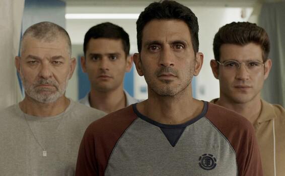 ביקורת סדרות: השוטרים • מספקת את הסחורה לסגר