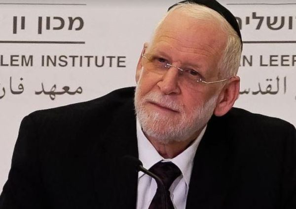 הרב רוטנברג לרב קמינצקי: ביטלת את יהדותו של רוב העם