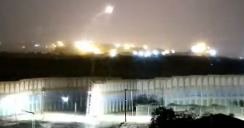 תיעוד ירי הרקטות הלילה לאשדוד. צפו