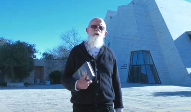 הרב מדן: "אנדרטאות חיות, לא לוחות שיש"