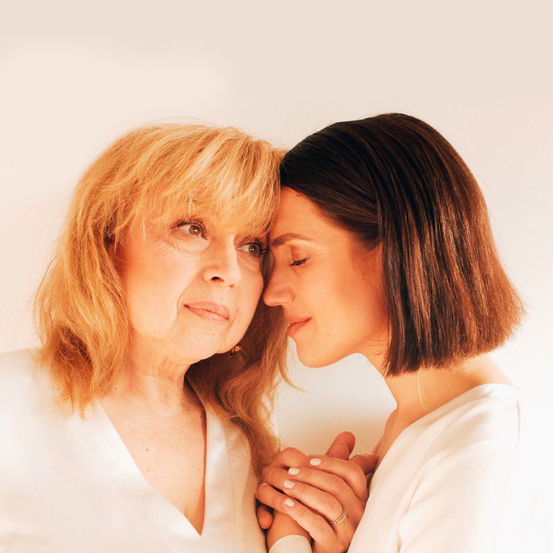 צפו: מארינה מקסימיליאן במחווה מרגשת לאמא שלה