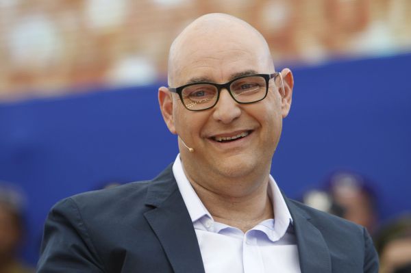 החלמה מהירה: צביקה הדר נדבק בקורונה