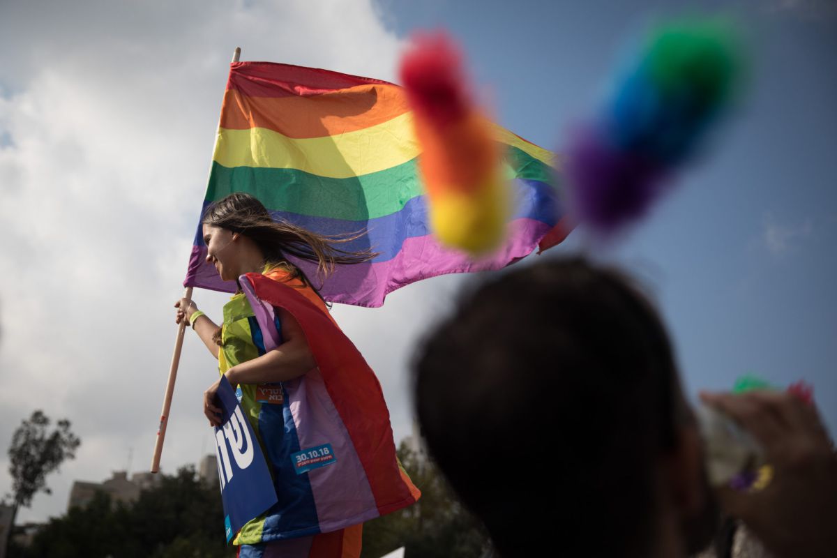לא תהיה אפוטרופסות משולשת במשפחות להט"ב