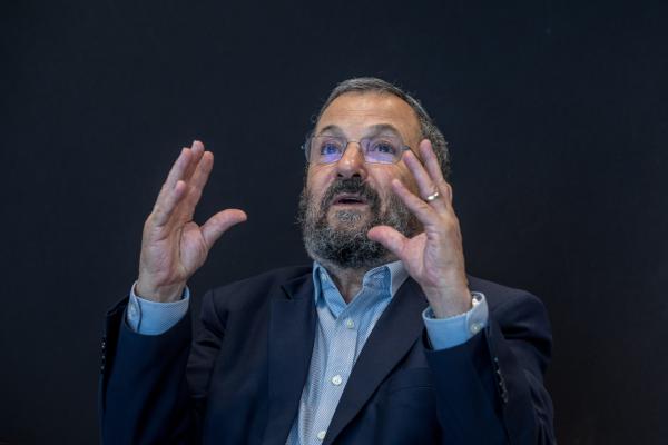 אהוד ברק משווה את הרצוג לצ'מברליין: "אסור להידבר"