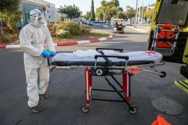 תינוקת טבעה באמבטיה ופונתה במצב קשה