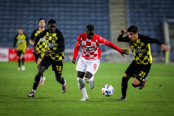 חוזרים למגרשים: אושרו המשחקים בליגות הבכירות