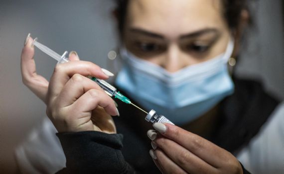 נשים בהריון וזוגות בטיפולי פוריות צריכים להתחסן