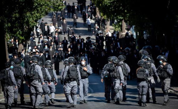 המשטרה פיזרה חתונה בת מאות משתפים