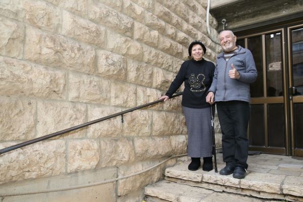 עיריית י-ם בתכנית למניעת נפילות בבתי קשישים