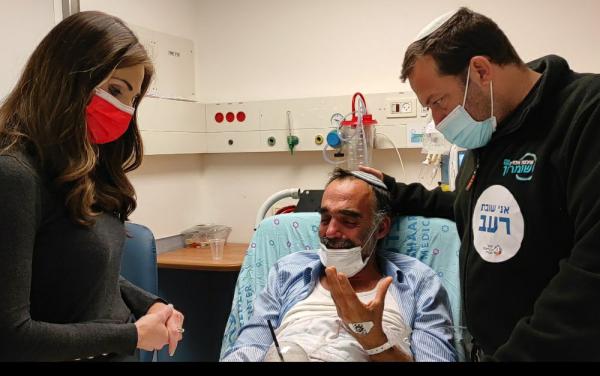 קורע לב: איתי זר בדמעות דורש חשמל ומים לישובים