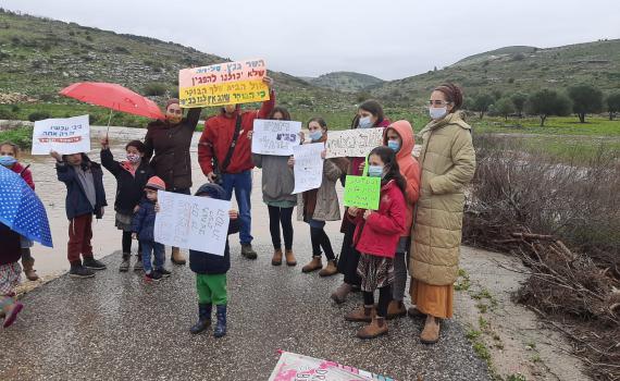 ללא תנאים בסיסיים: 96 בני אדם נצורים במעוז צבי