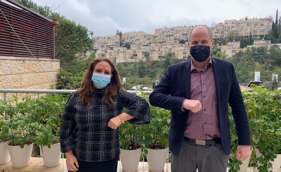 איתי גרנק פרש מהתמודדות ומצטרף לחגית משה