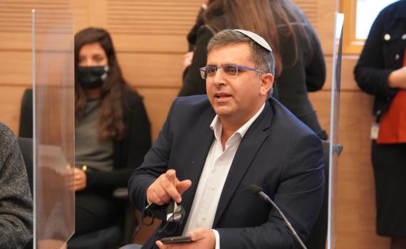 סופר: ״ליברמן – אין לכם מנדט לפגוע בלוחמי צה"ל"