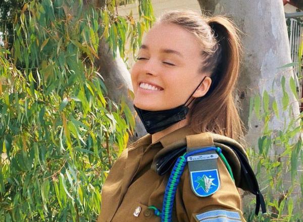 לאחר תקופה של היעדרות: אנה זק עלתה בדרגה בצה"ל