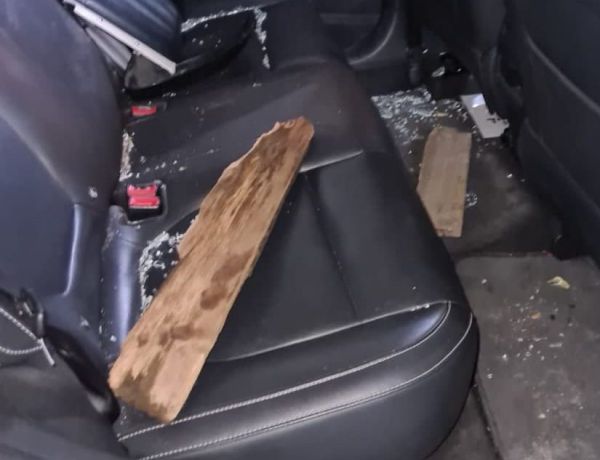 בני ברק: חרדים תקפו רכב משטרתי ופצעו שוטרת