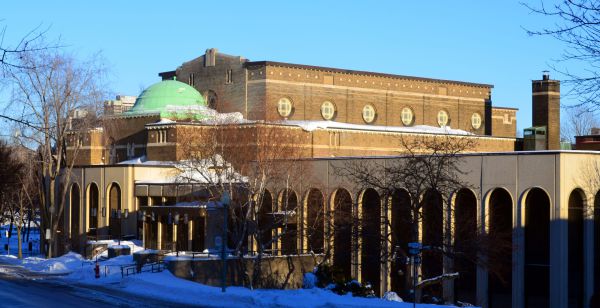 קנדה: הותקפו שוטרים שפיזרו תפילות בבתי כנסת