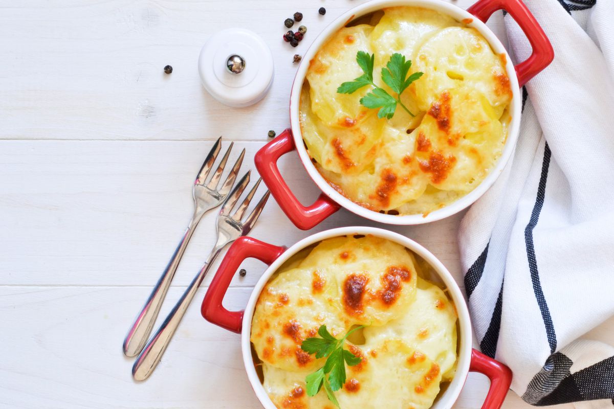 כמו במסעדות: תפוח אדמה מוקרם מ-5 מרכיבים בלבד