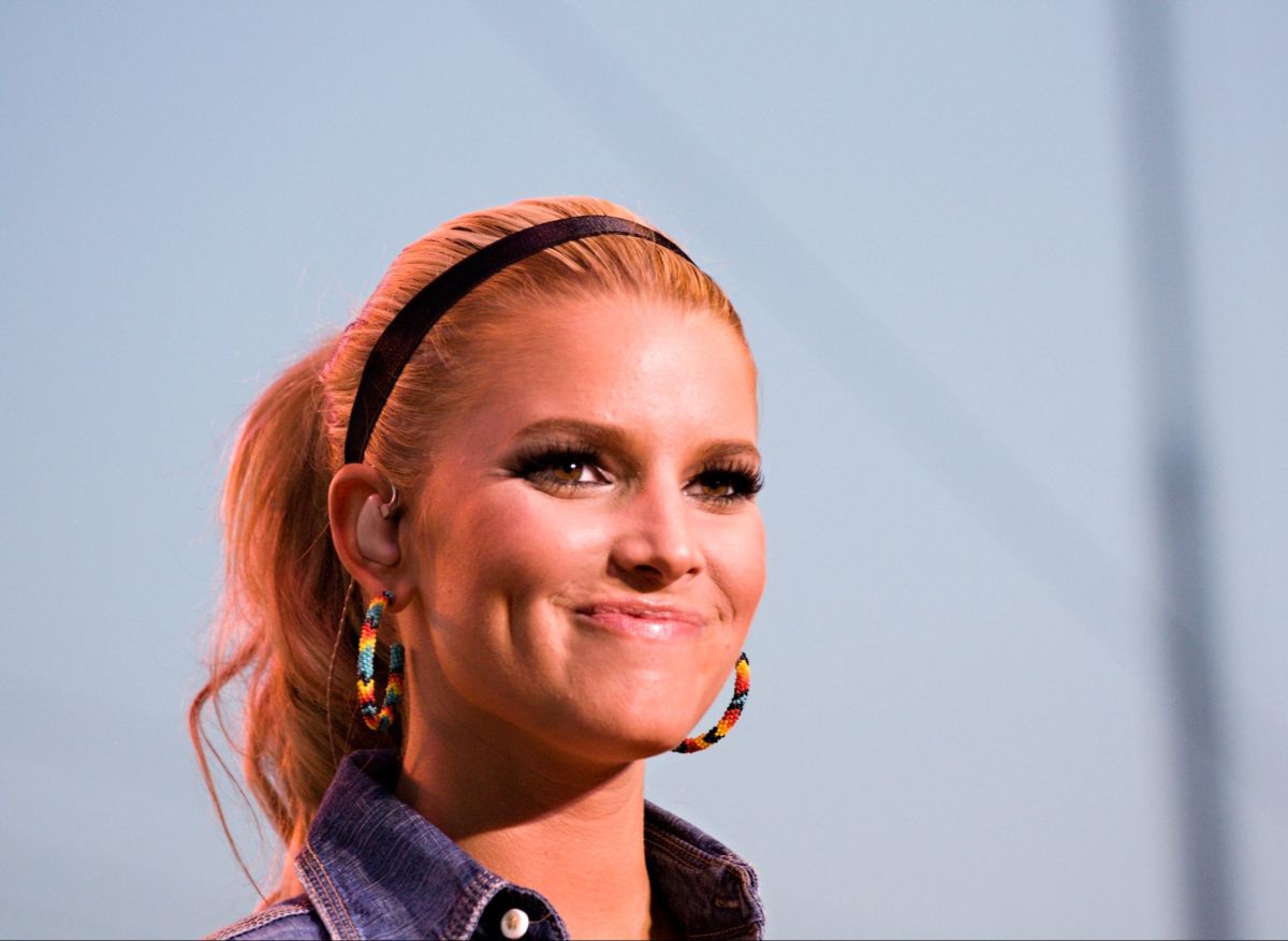 אסקפיזם: בתה בת ה-2 של שחקנית בכובע בשווי 950$