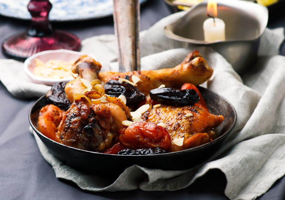 מתכון חגיגי לשבת: עוף אפוי בריבת משמשים