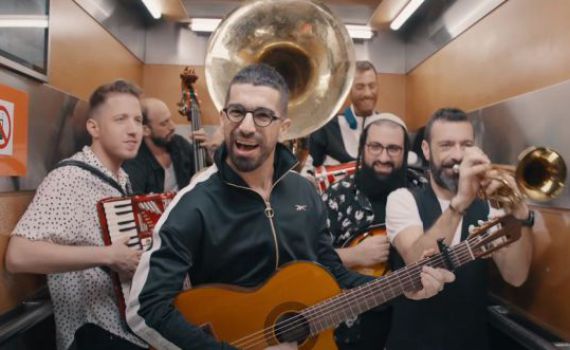 ענק: הלהיט של חנן בן ארי ב-17 סגנונות שונים. צפו