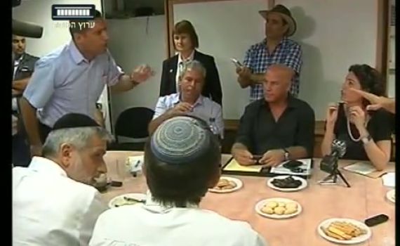 "היא לא תשווה אותי למחבל": דוידי מול זנדברג