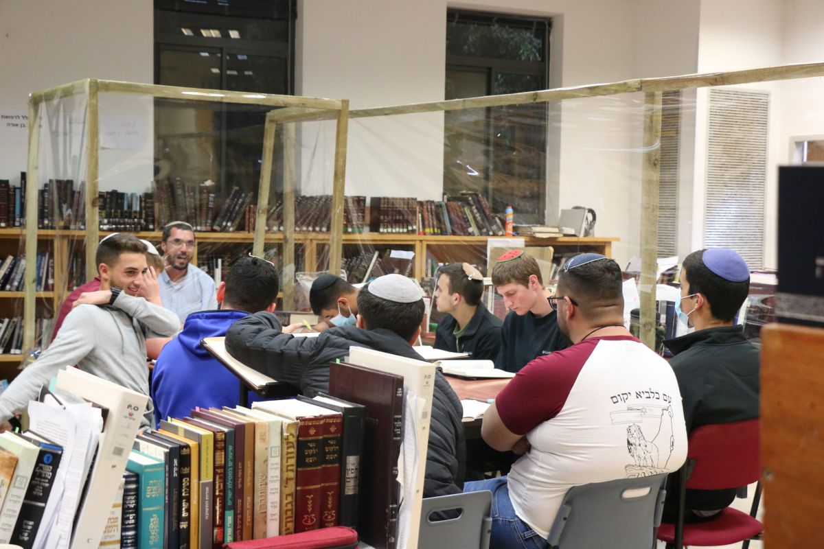 מכינה לחיים עצמם: עצמונה מתרחבת גם לשנים שאחרי המכינה