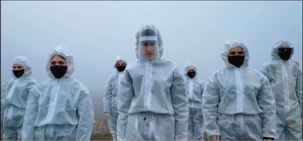 צפו: זו הלהקה שתופיע עם חליפות קורונה באירוויזיון