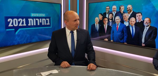 בנט: "לא נשב בממשלה בראשות יאיר לפיד"