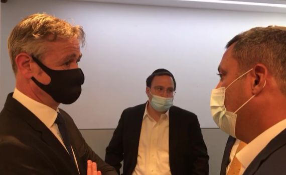 צפו: מה קרה כשאלון דוידי פגש את השגריר השוויצרי?