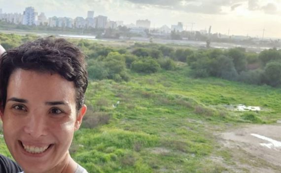 שירה איסקוב צעדה על מסלול שבוע האופנה קורנית תל אביב