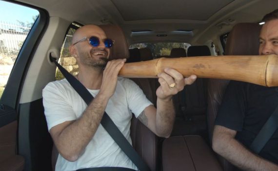 זה מה שקרה כשאברהם טל הגיע לקארפול קריוקי. צפו