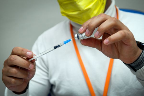 עמית סגל תוקף: החיסונים – פרשת המן של ימינו