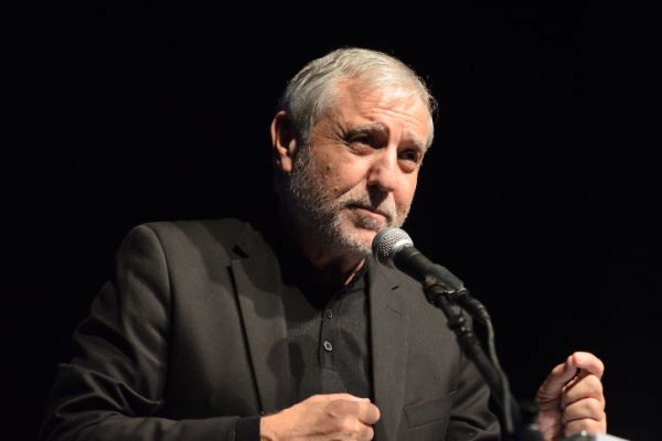 עמית סגל תפס את מאיר כהן על חם