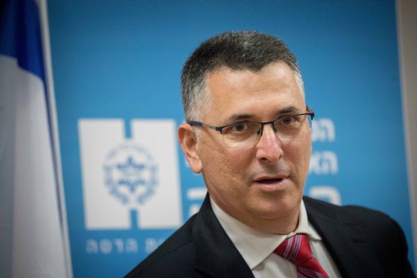 גדעון סער – התקווה החדשה של הימין או של השמאל?