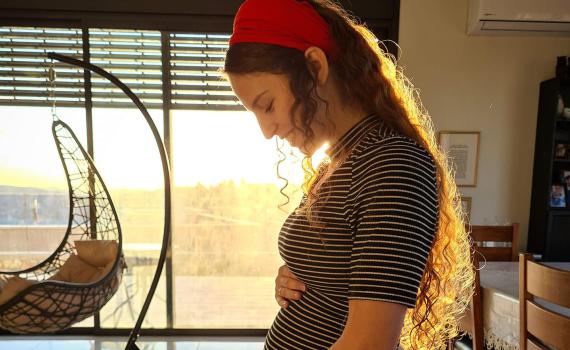 מרגש: בתו של הרב מיכי מרק הי"ד בהריון ראשון