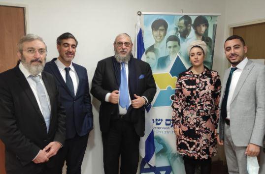 הרב אמסלם רץ עצמאית: אלה חברי מפלגת 'עם שלם'