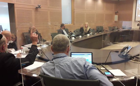 חובת הבידוד במלוניות הוארכה ביממה אחת בלבד