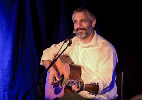 לכבוד יום הולדתו: 10 דברים שלא ידעתם על אביתר בנאי