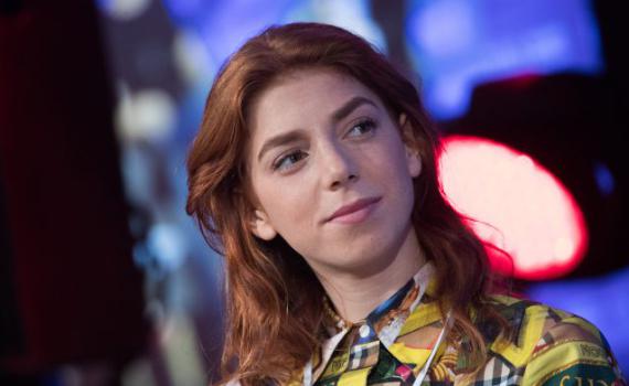 מה מאיה ורטהיימר עושה באיחוד האמירויות?