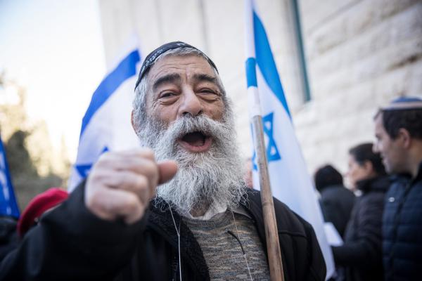 אריאל זילבר יוצא נגד המפגינים בבלפור