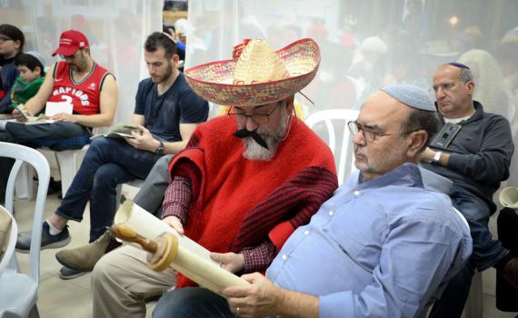 פורים תשפ"ה: הלכות פורים שחל ביום שישי למנהגי כל העדות