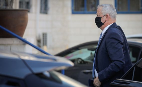 מאפס למאה: איך מחנה שלם השליך את גנץ מאחור