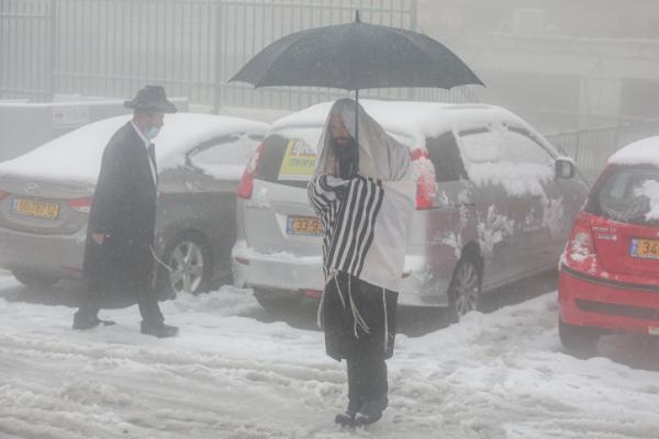 גם בגשם, שלג וקורונה –  אנו לא מתנתקים מהקב"ה