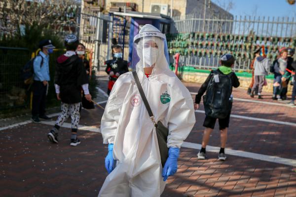 ירידה באחוז המאומתים: 4,298 חולי קורונה ביממה