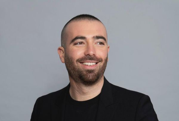 פסקול חייו: עומר אדם בהפתעה יוצאת דופן. צפו