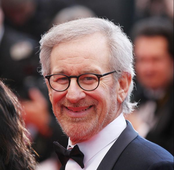 הבמאי סטיבן ספילברג זכה ב"פרס נובל היהודי"