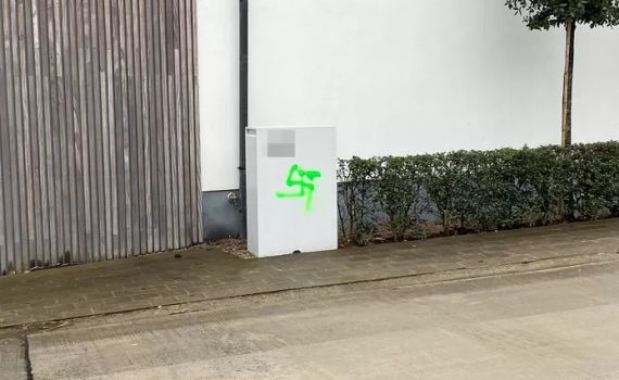 בלגיה: צלבי קרס רוססו על קירות בית ראש הממשלה