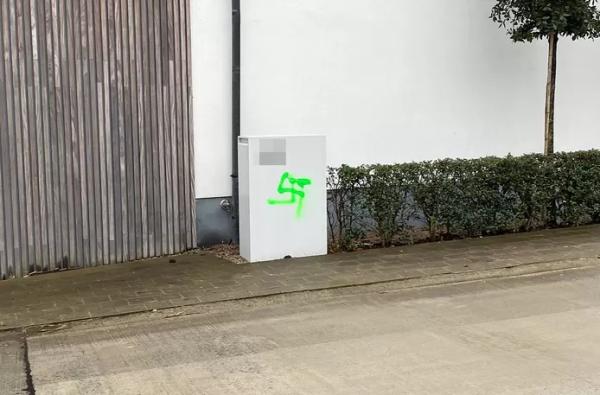 בלגיה: צלבי קרס רוססו על קירות בית ראש הממשלה