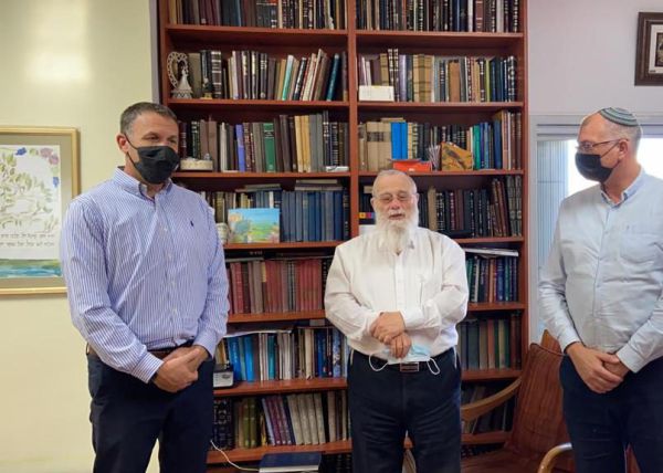 הרב אייזמן: "קורא לציבור להצביע למפלגת ימינה״